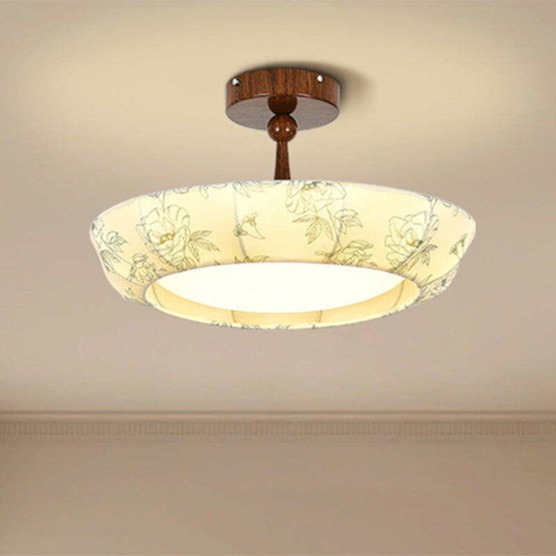 Elegante Schlafzimmerleuchte mit Stoff