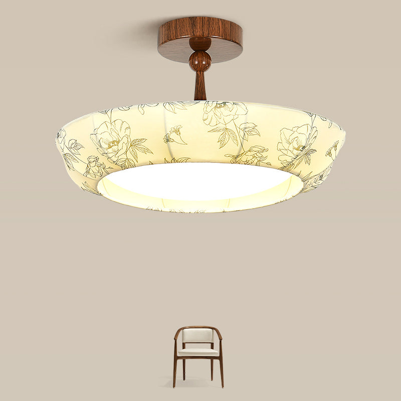 Elegante Schlafzimmerleuchte mit Stoff