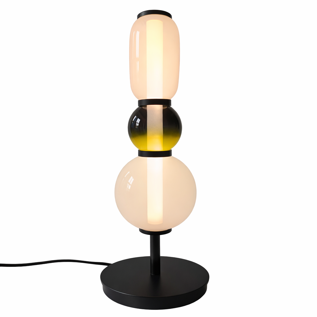 Designer-Stehlampe mit Farbdetails