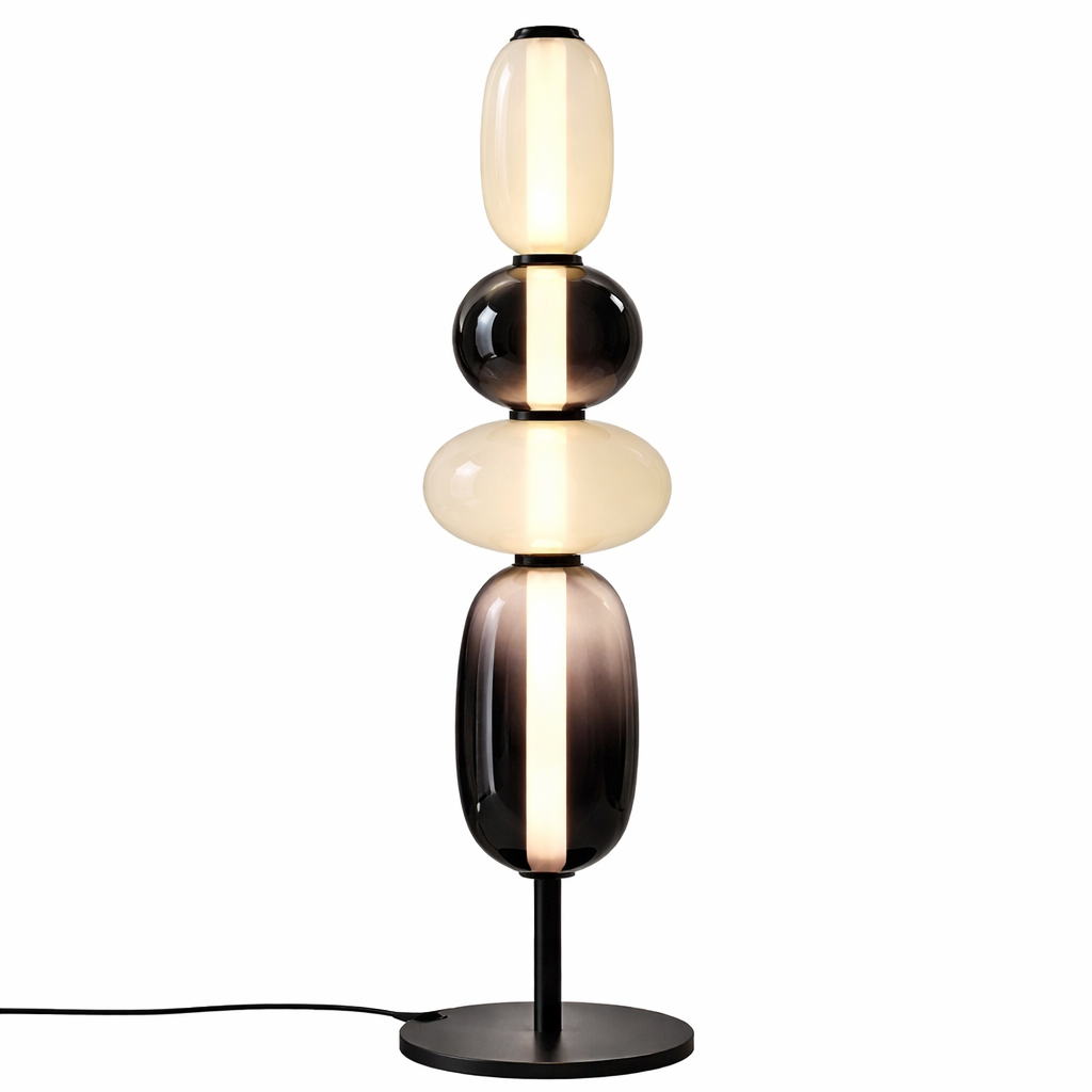 Designer-Stehlampe mit Farbdetails