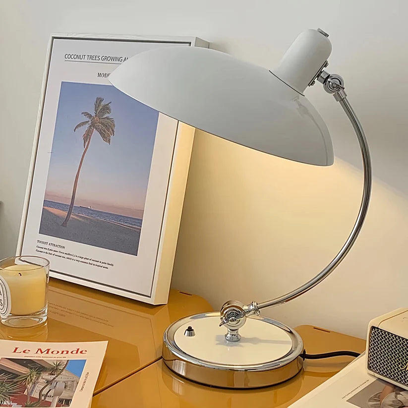 Moderne Bauhaus Tischlampe – Schlicht, hell & funktional