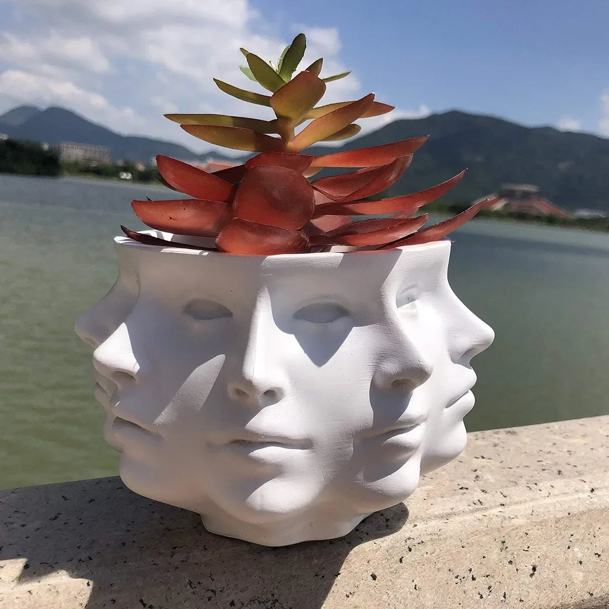 Ceramic flowerpot with 3D face design – Aesthetic & Decorative