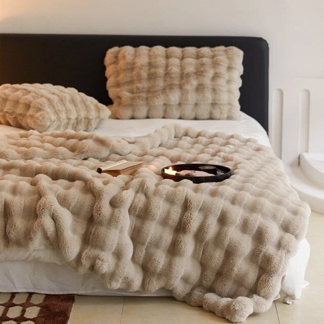 Kaninchenfell-Imitat Decke – Flauschig und Warm-Aster Selection