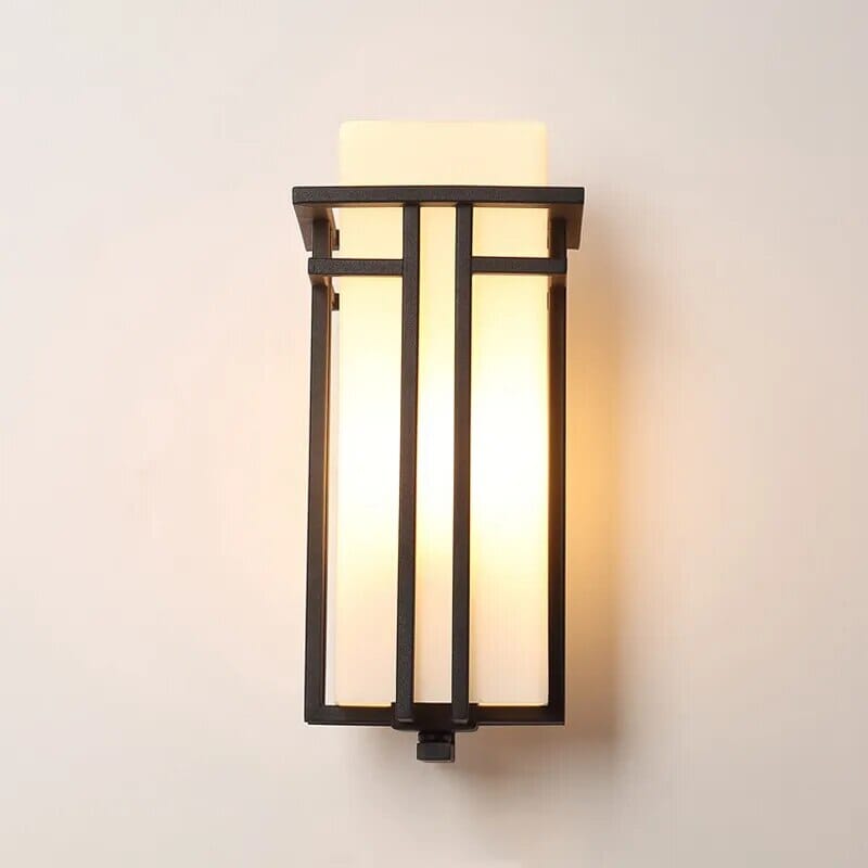 Elegante Außenwandleuchte mit Lichtspiel