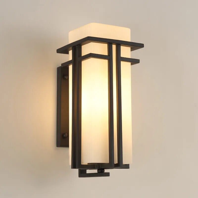 Elegante Außenwandleuchte mit Lichtspiel