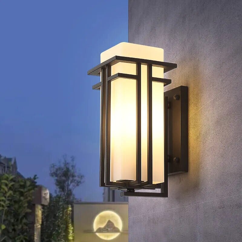 Elegante Außenwandleuchte mit Lichtspiel