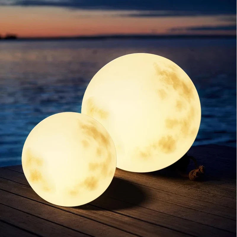 Solar Gartenleuchte im Mondlicht-Design