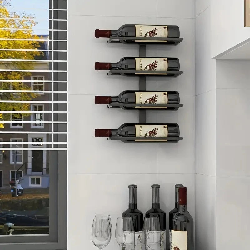 Vierstöckiges, wandmontiertes Weinregal aus Metall