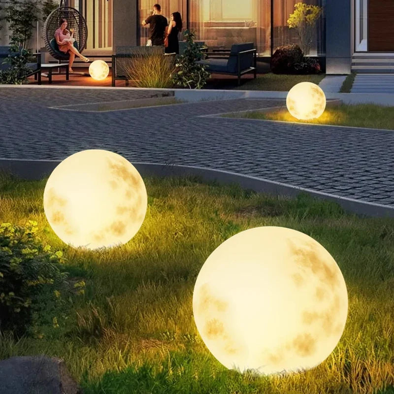 Solar Gartenleuchte im Mondlicht-Design