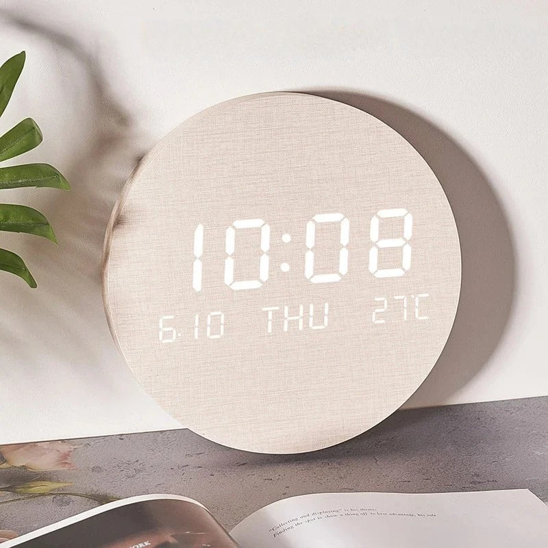 Digitale LED-Wanduhr mit Temperaturanzeige