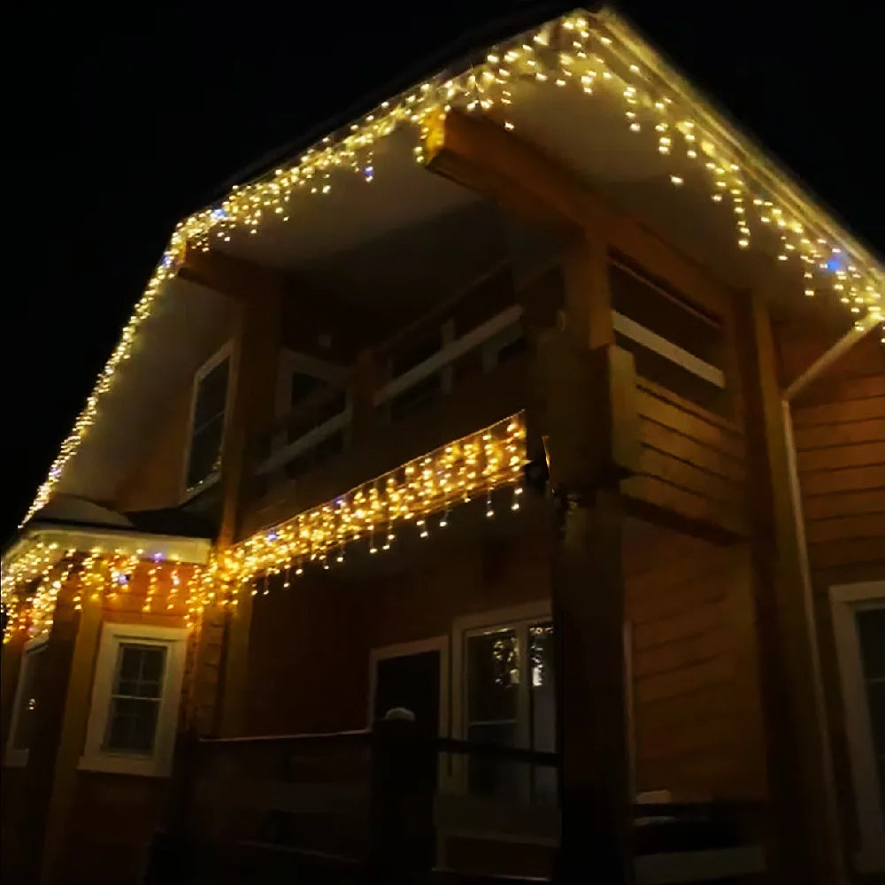 Festive outdoor Christmas lights for your garden
