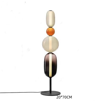 Designer-Stehlampe mit Farbdetails