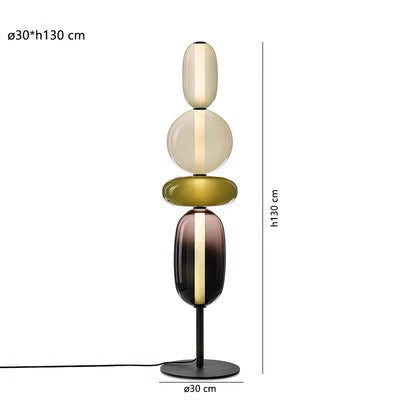 Designer-Stehlampe mit Farbdetails