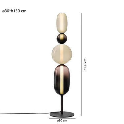 Designer-Stehlampe mit Farbdetails