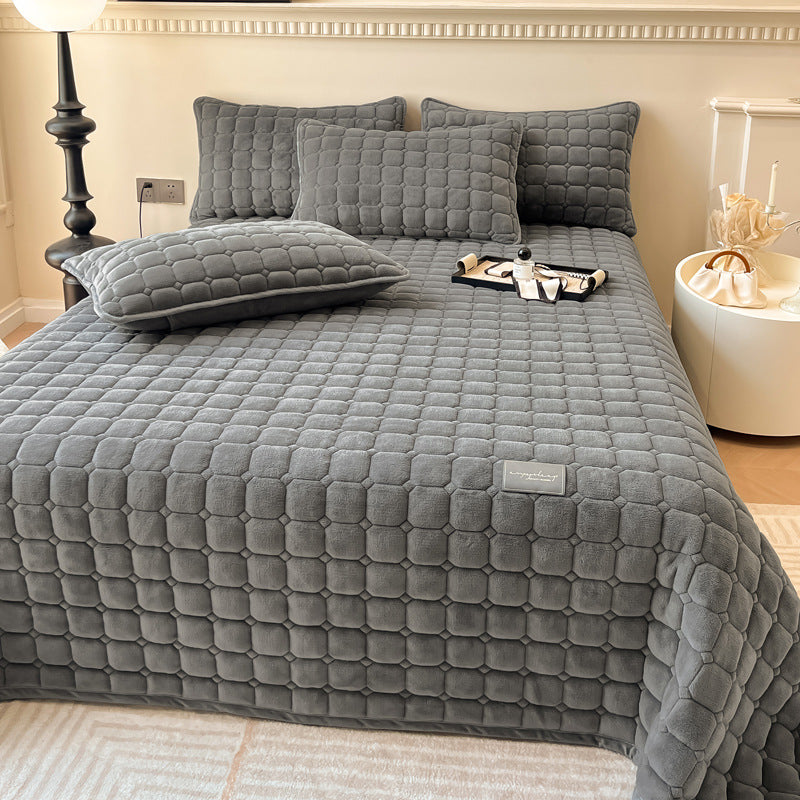 Caldreth Mid-Century Samt Steppdecke