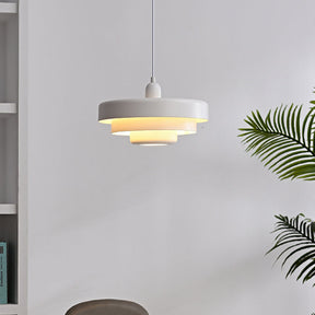 Pendelleuchte im Bauhaus-Stil
