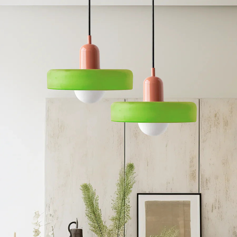 Transparante hanglamp in Scandinavische stijl