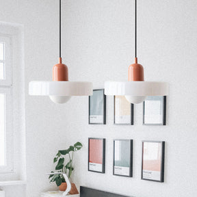 Bauhaus Hängeleuchte aus Buntglas