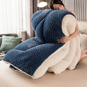 Heavy Sherpa Blanket with Quilt Layer