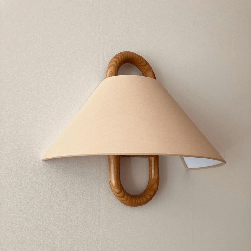 Moderne plissierte Wandleuchte