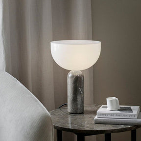 Lampe de table élégante avec base en marbre