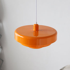 Pendelleuchte im Bauhaus-Stil