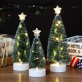 Set aus 3 Weihnachtsbäumen mit LED Lichtern für Weihnachten