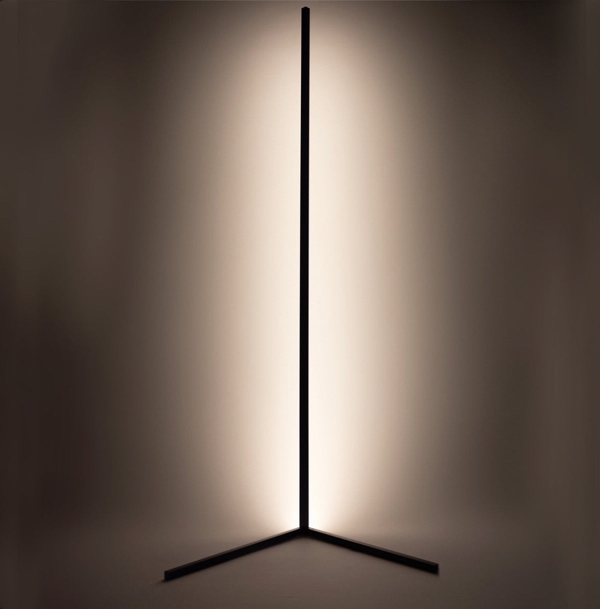 Lampadaire d'angle LED minimaliste