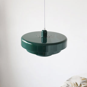 Pendelleuchte im Bauhaus-Stil