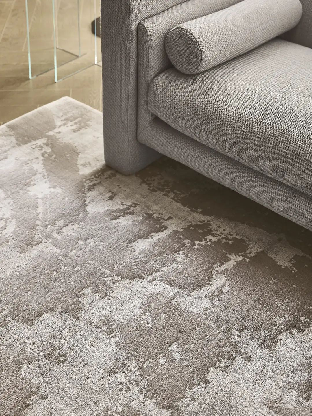 Grauer Viskose Teppich modern elegant Wohnzimmer Teppich mit Glanz