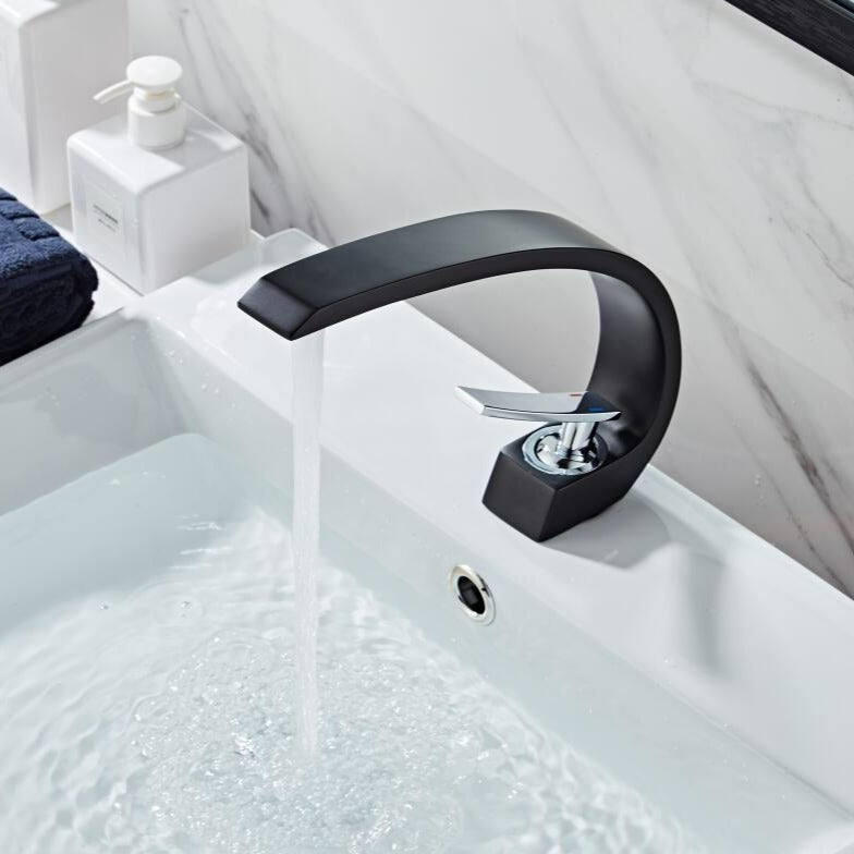 Moderner Badezimmer-Wasserhahn – Stilvoll & Funktional-Aster Selection
