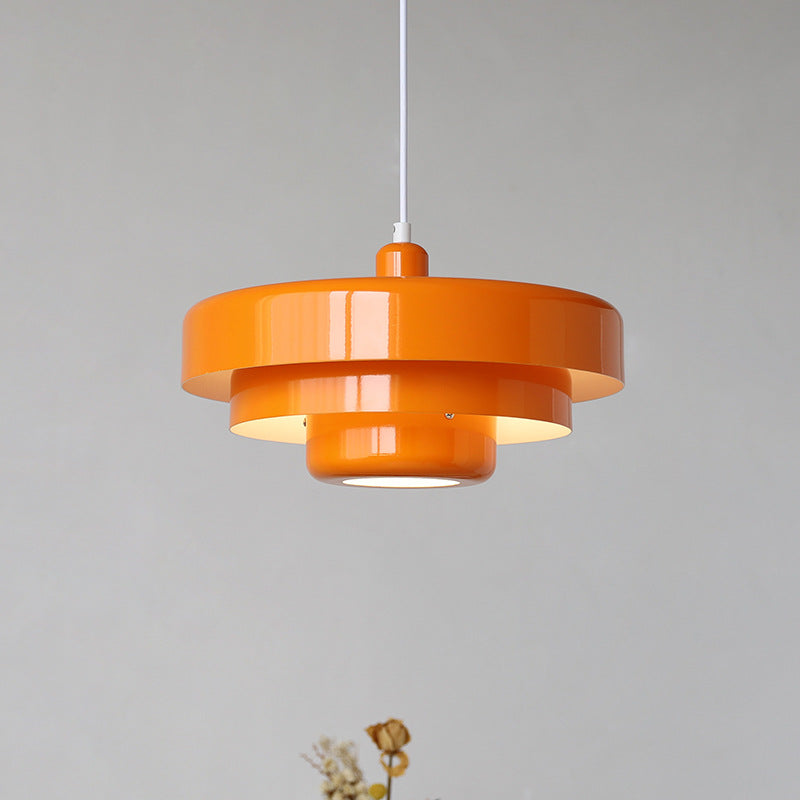Pendelleuchte im Bauhaus-Stil