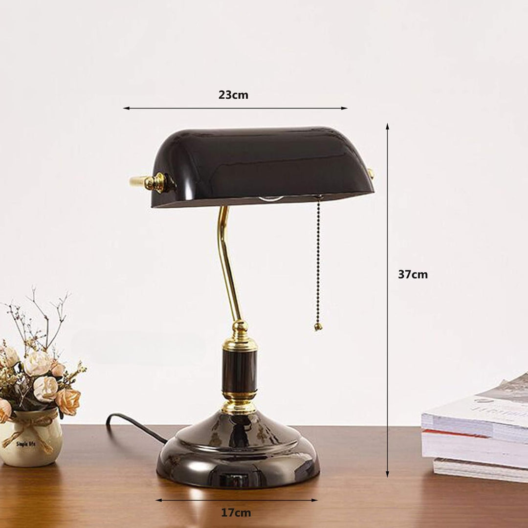 Retro-Tischlampe mit Glasschirm