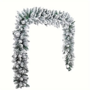 Schneeüberzogene Weihnachtsgirlande für Weihnachten & Winterdeko