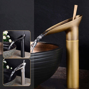 Orientalische Wasserfall-Armatur – Exquisites Design