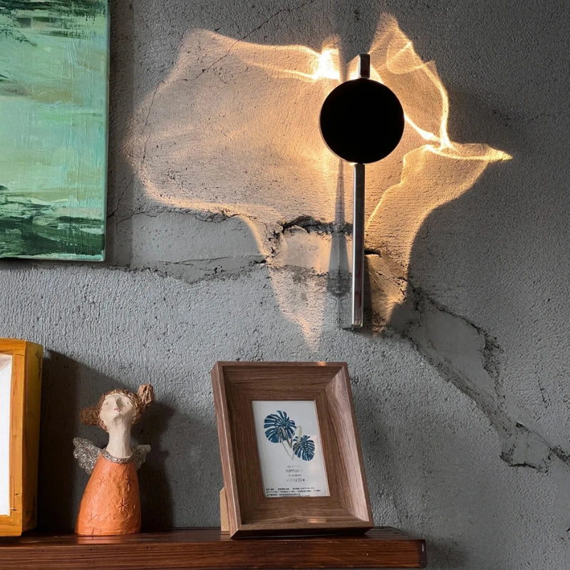 Auralis Moderne Wellen-Wandleuchte aus Aluminium und Edelstahl