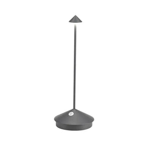 Moderne LED-Tischlampe – Zeitlos & Energiesparend