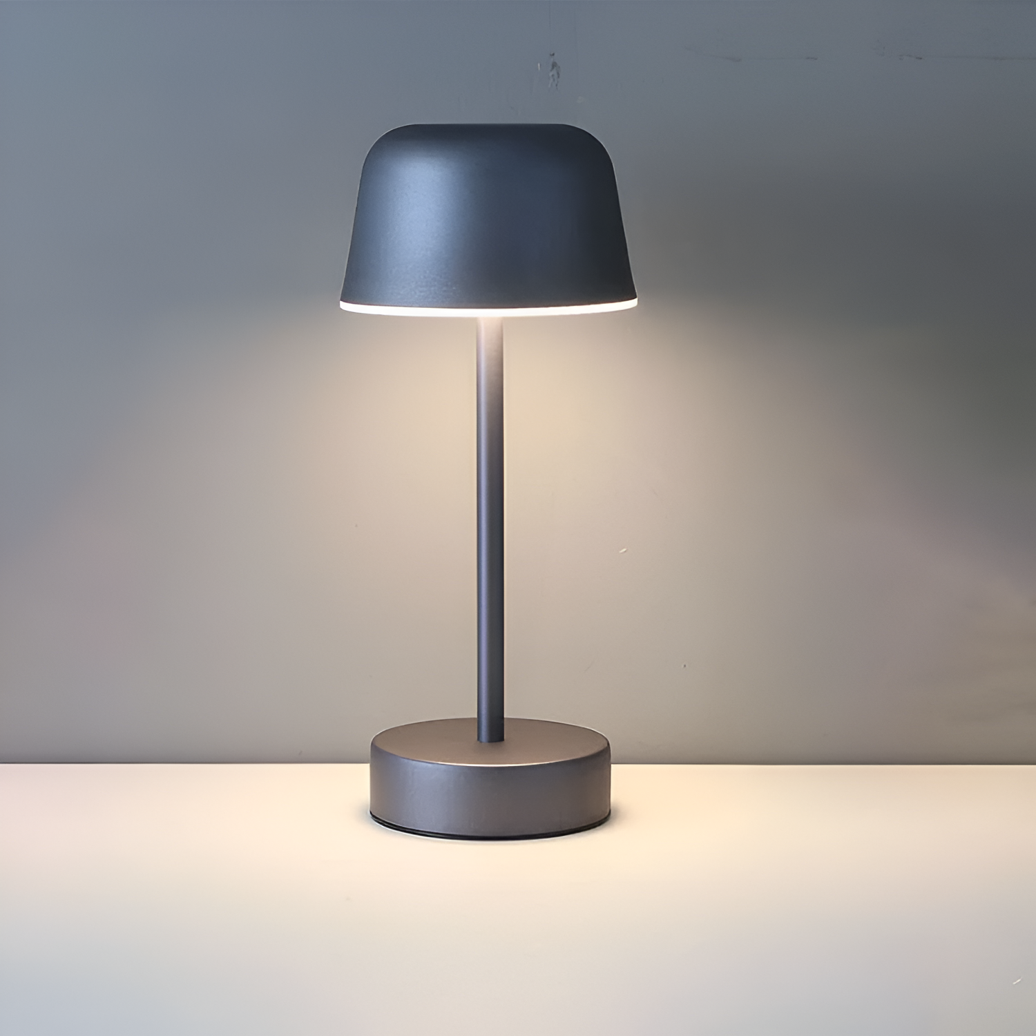 Lampe de table LED sans fil design rétro