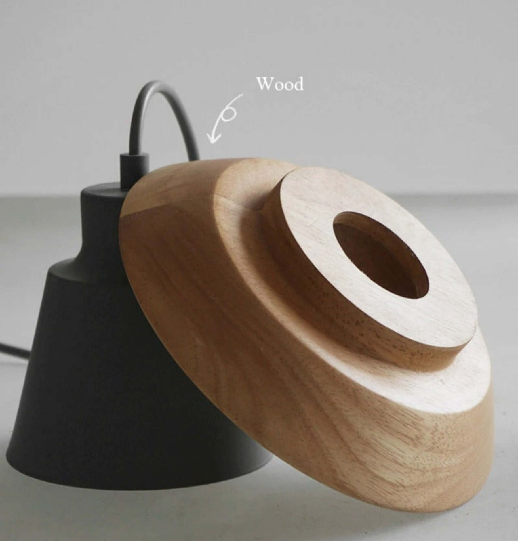 Lampe lumineuse en bois nordique