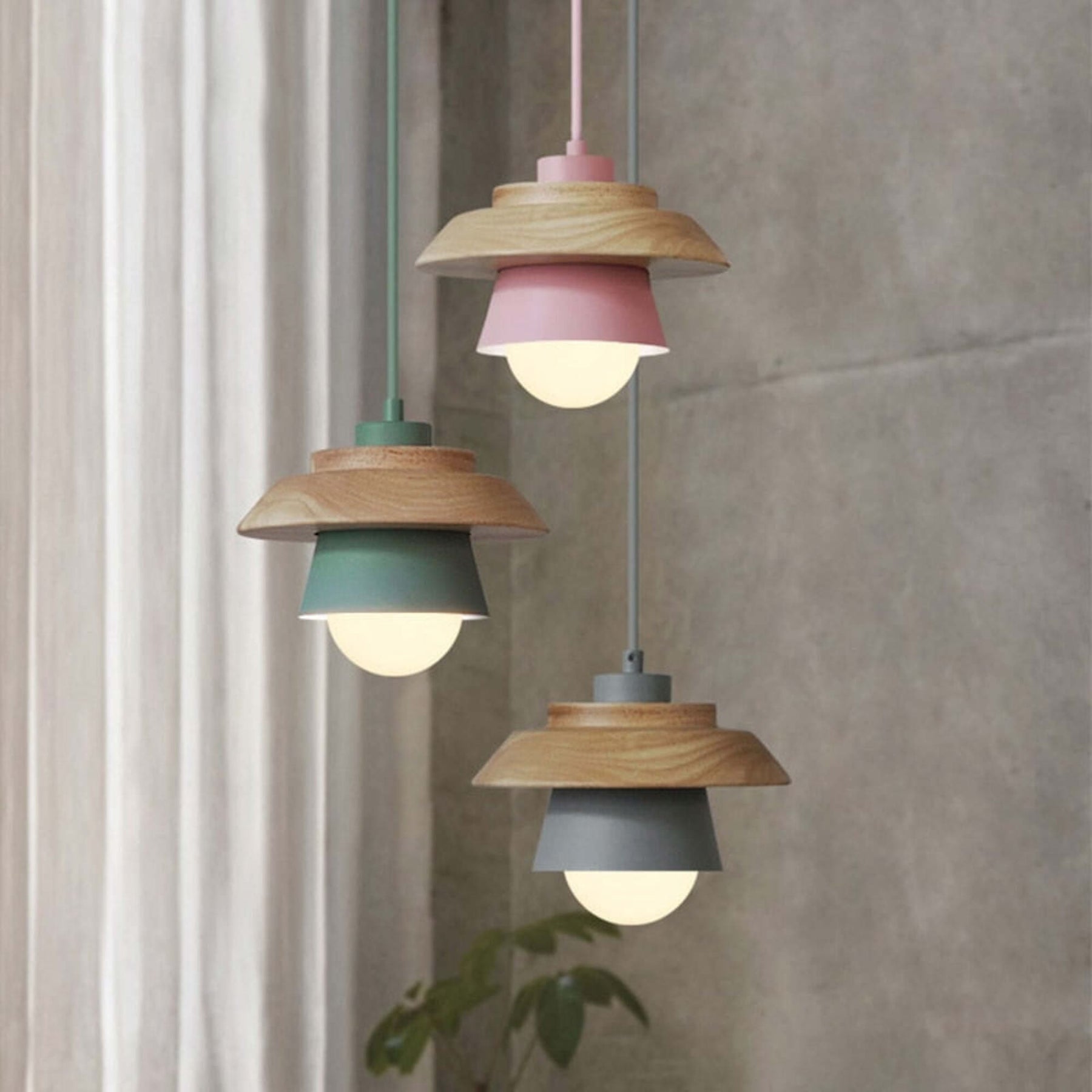 Lampe lumineuse en bois nordique