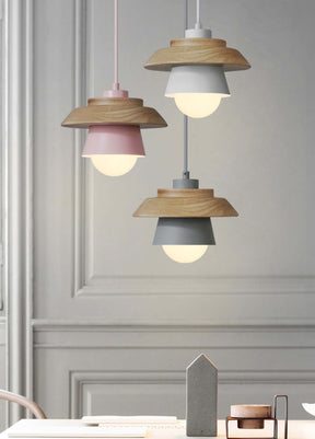 Lampe lumineuse en bois nordique