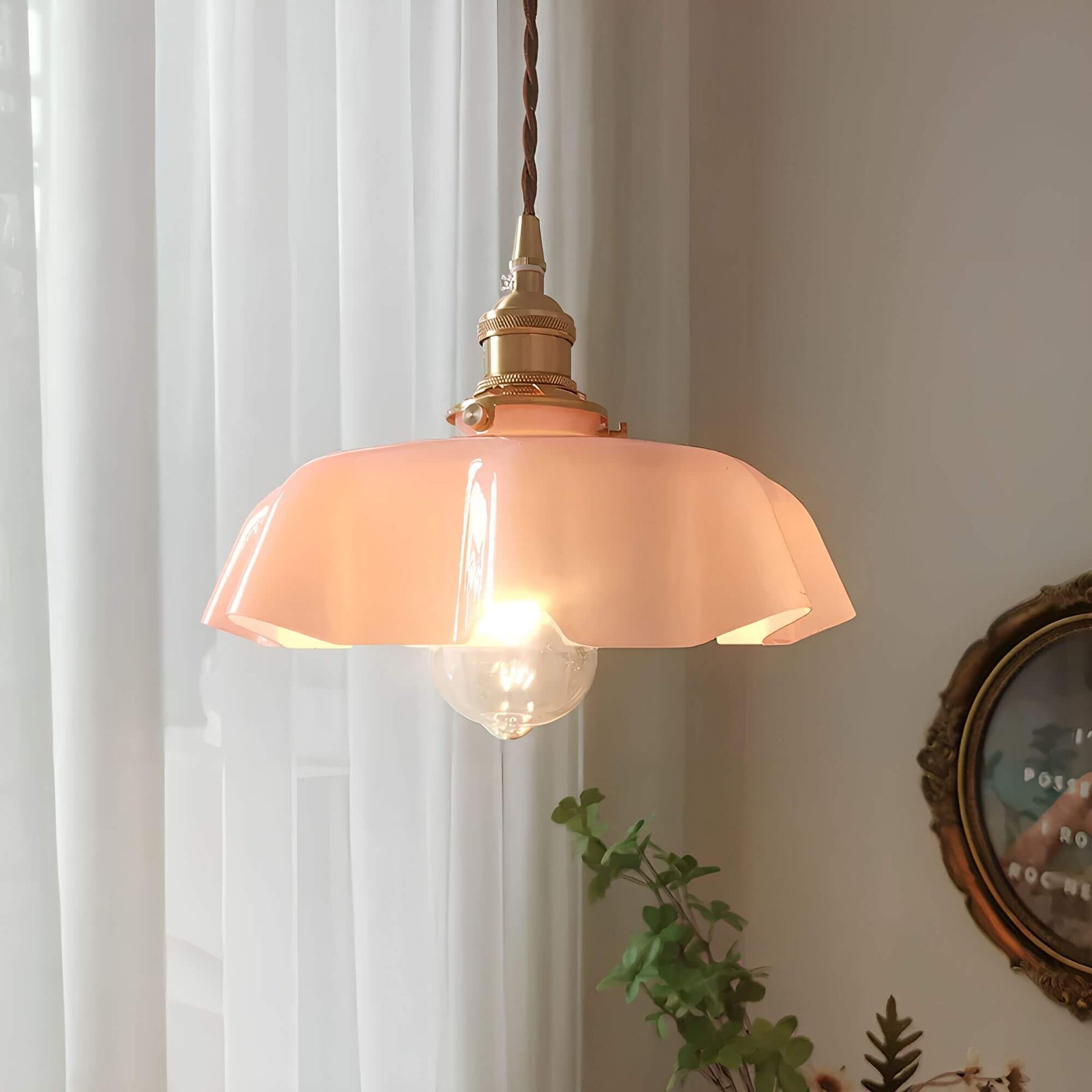 Lampe suspendue au design élégant pour votre maison