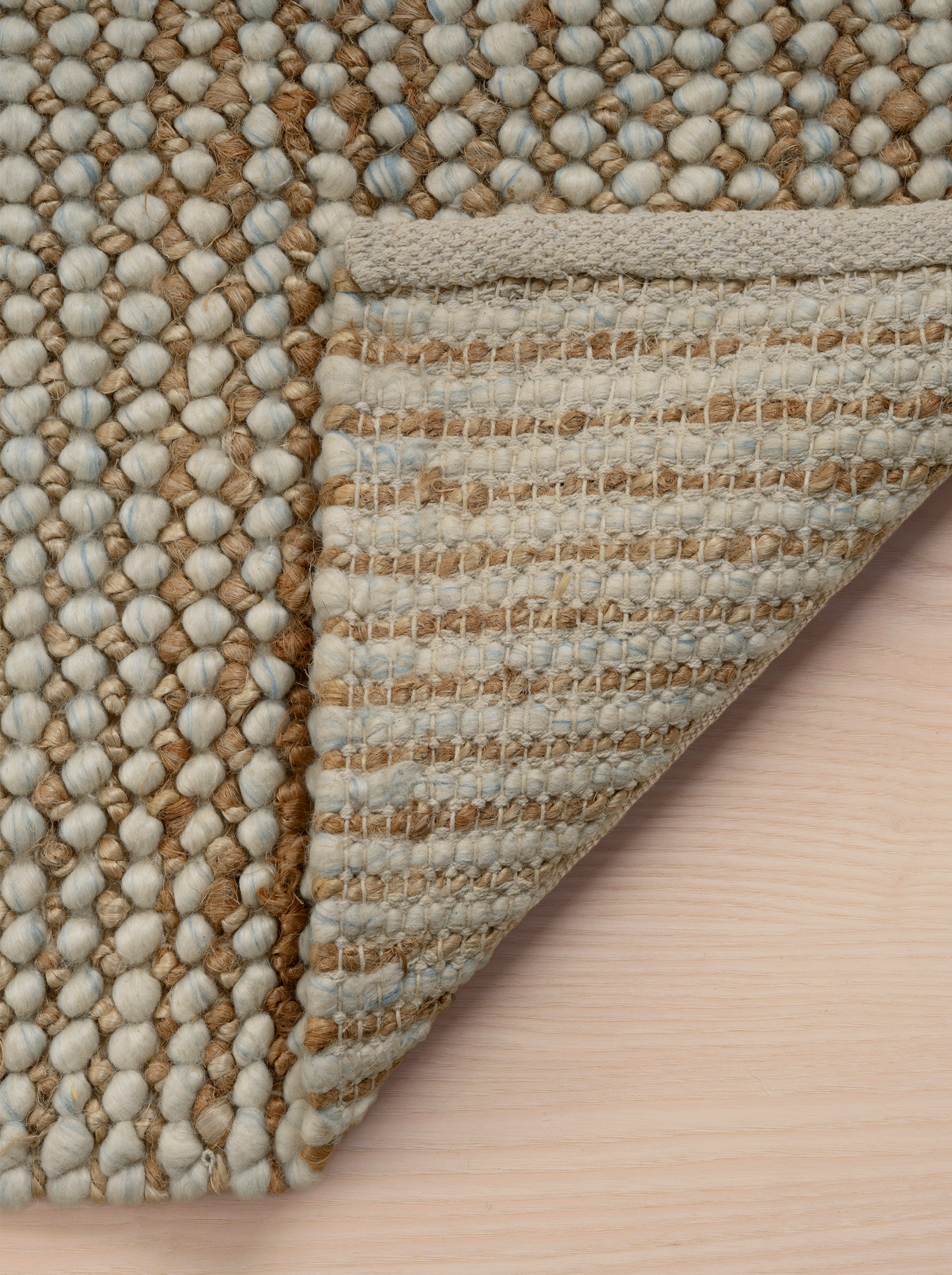 Beiger Woll-Jute Teppich