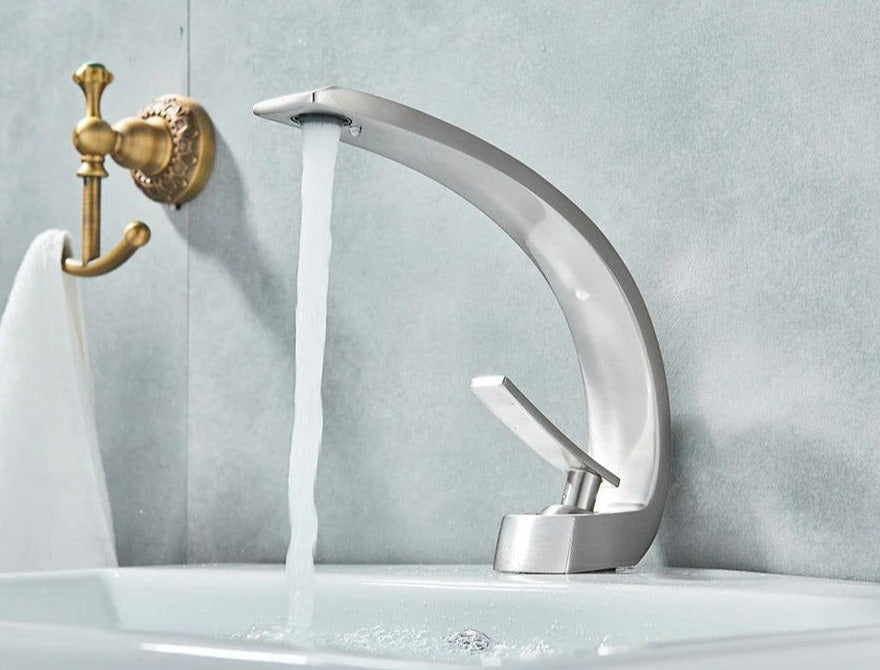 Moderner Badezimmer-Wasserhahn – Stilvoll & Funktional-Aster Selection