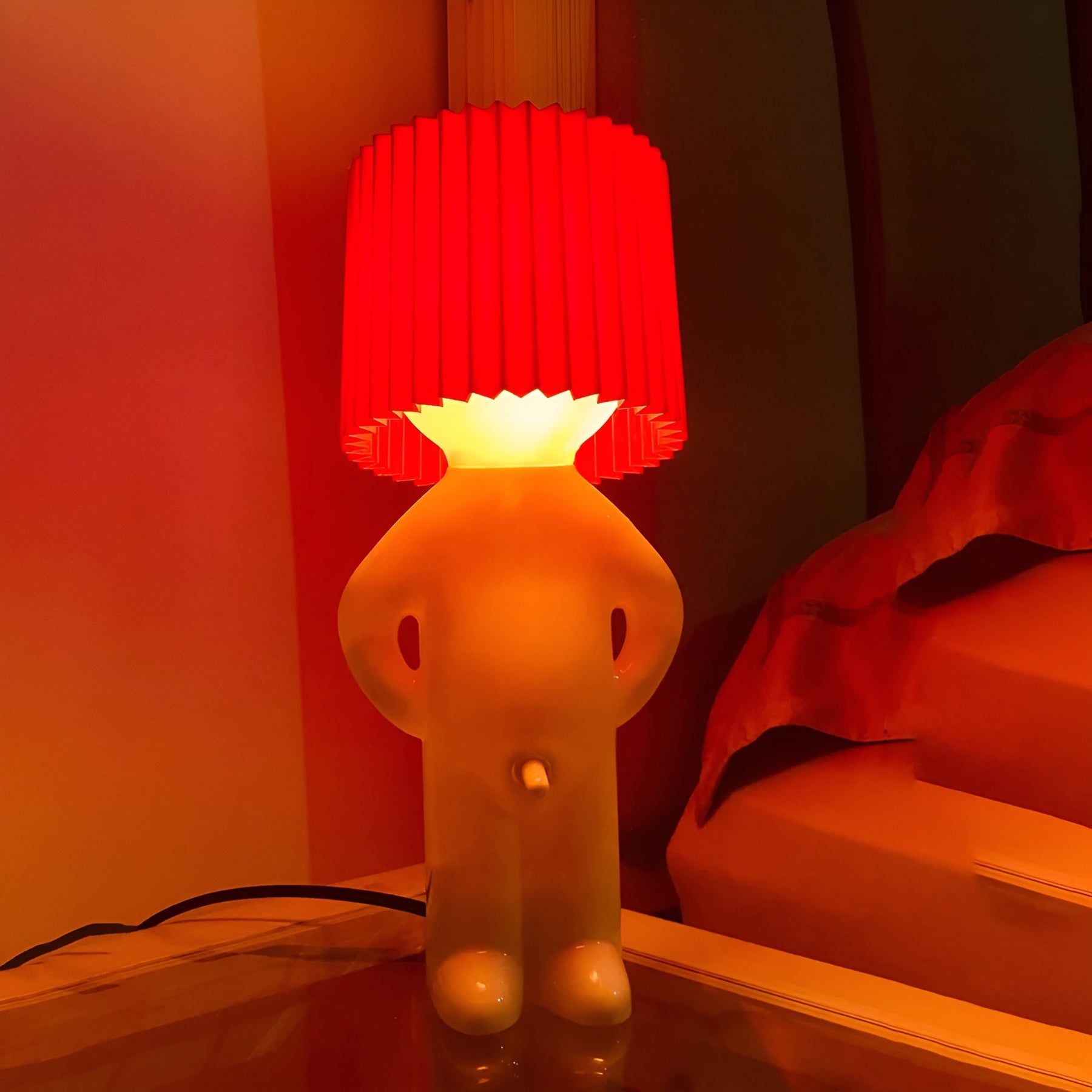 Lampe de table LED créative Shy Boy