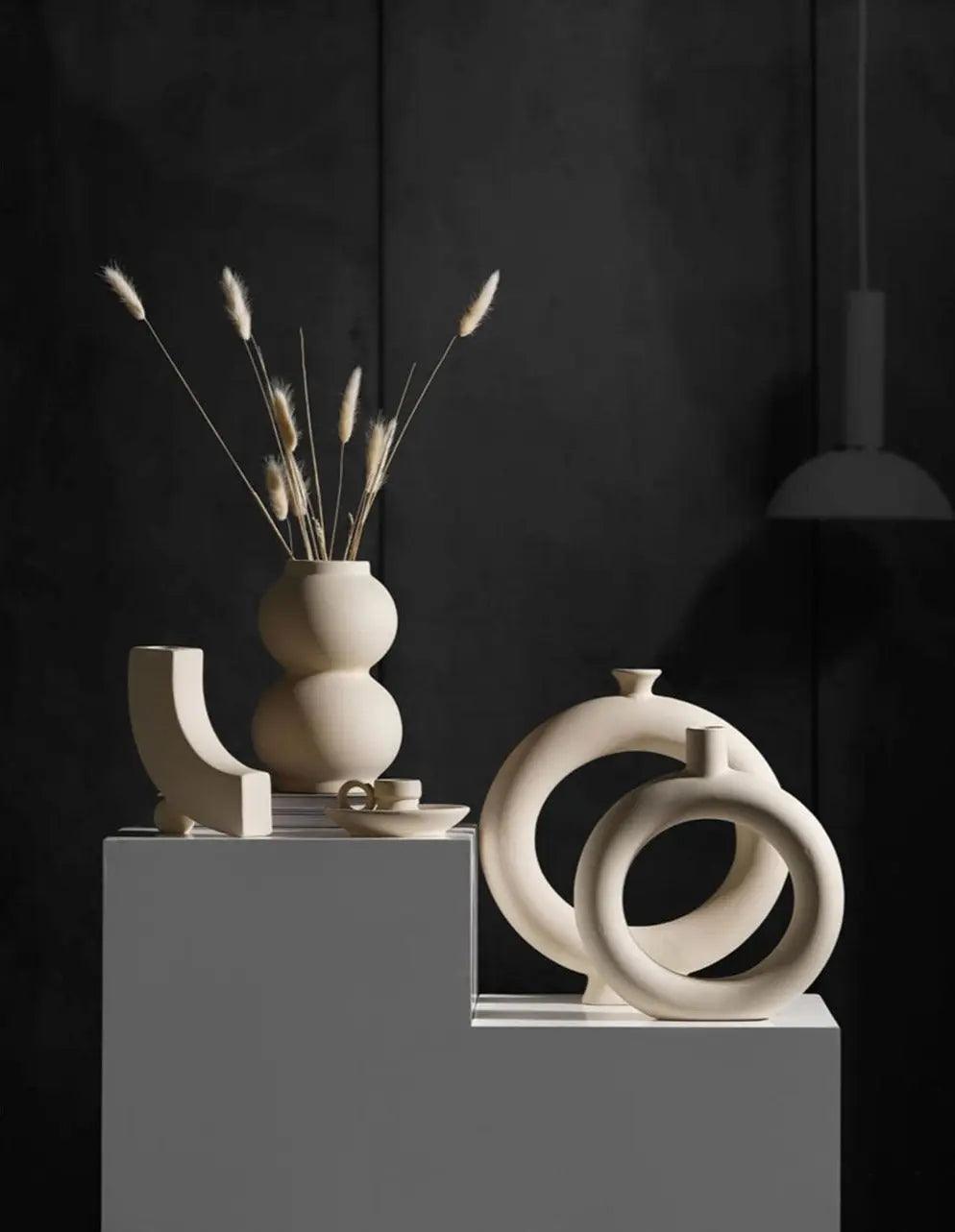 Elegante Keramikvase im minimalistischen Design