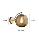 Wandleuchte aus Glas mit modernem Flair