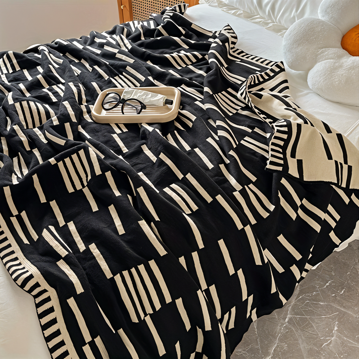 Elegant striped blanket