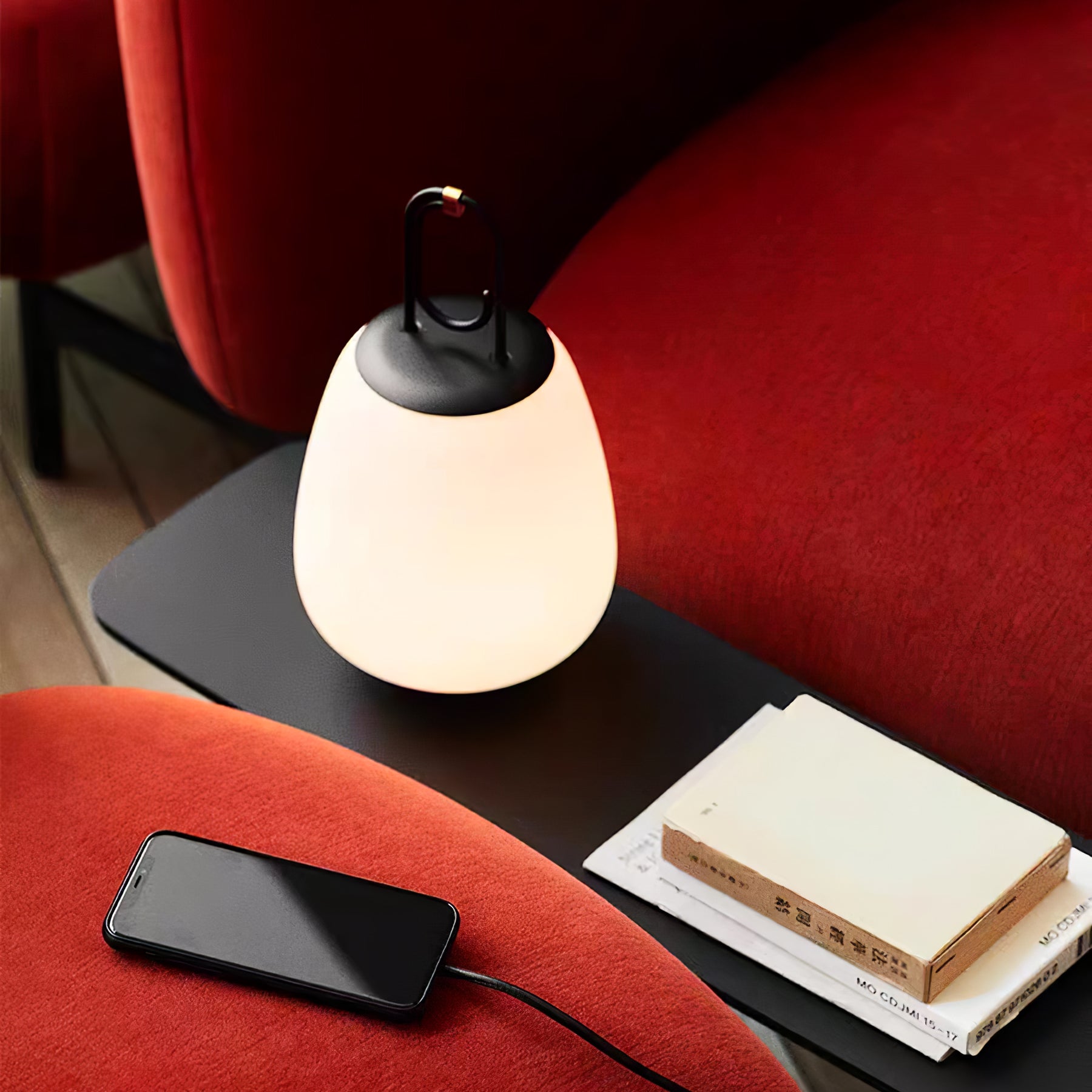 Portable LED table lamp for flexible ambience
