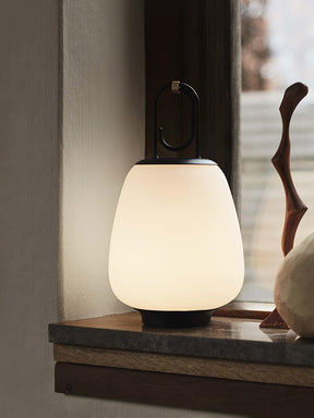 Portable LED table lamp for flexible ambience